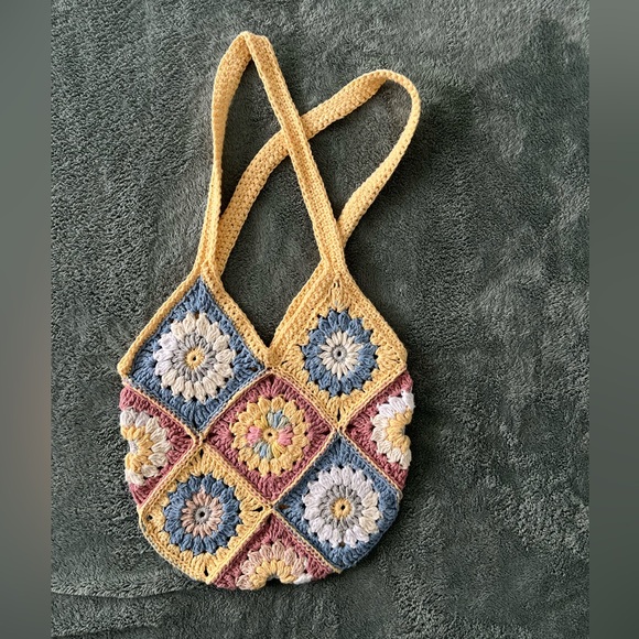 RO Handbags - Handmade Crochet Bag 
100% Cotton – Boho Granny Square Tote